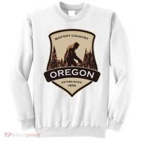 Oregon And A Bigfoot Or A Sasquatch Sweatshirt thumb 0