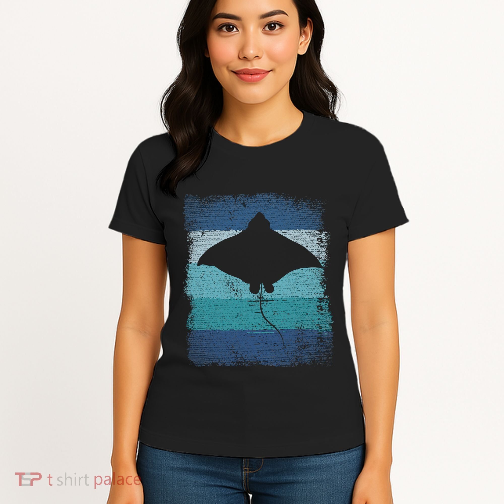 Ocean Animal Scuba Diving Stingray Retro Manta Ray Women's T-Shirt