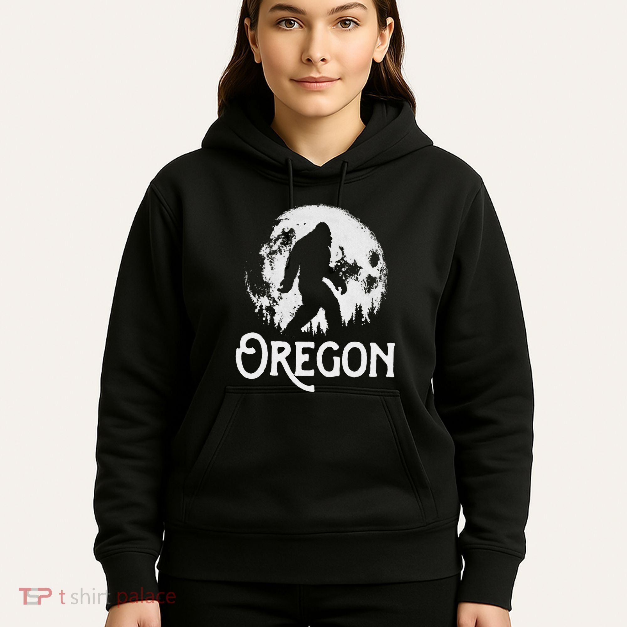 Oregon Bigfoot At Night! Cool Full Moon & Trees Sasquatch Hoodie