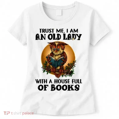 Owl Bookworm Women's T-Shirt