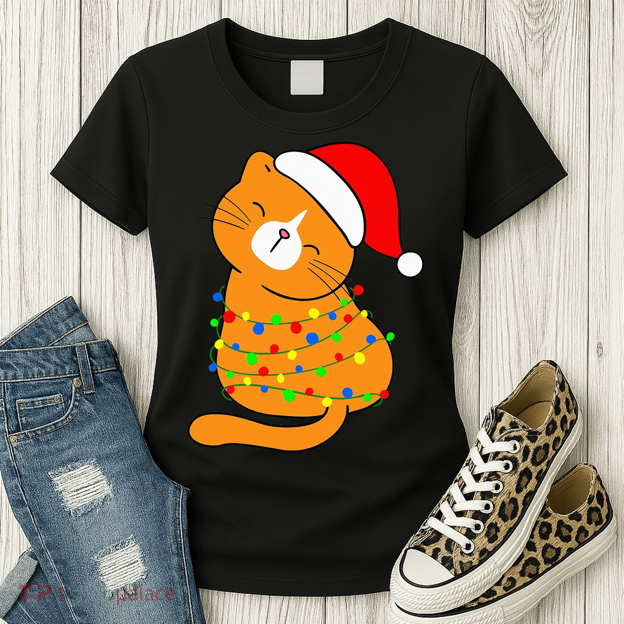 Orange Cat Christmas Tree Lights Santa Hat  Women's T-Shirt