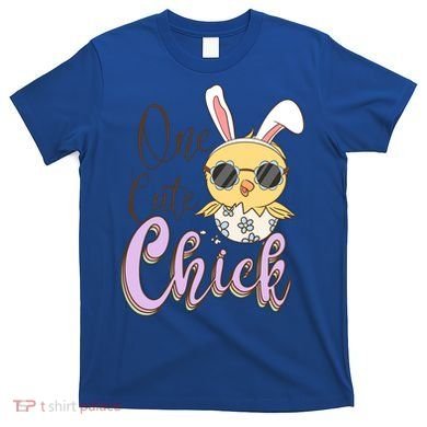 One Cute Chick With Glasses Funny Bunny Easter Day T-Shirt