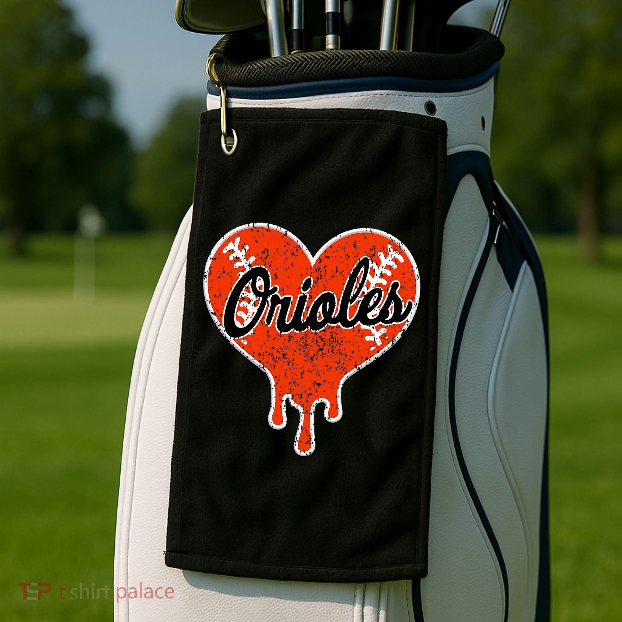 Oriole Cute Dripping Heart Golf Towel
