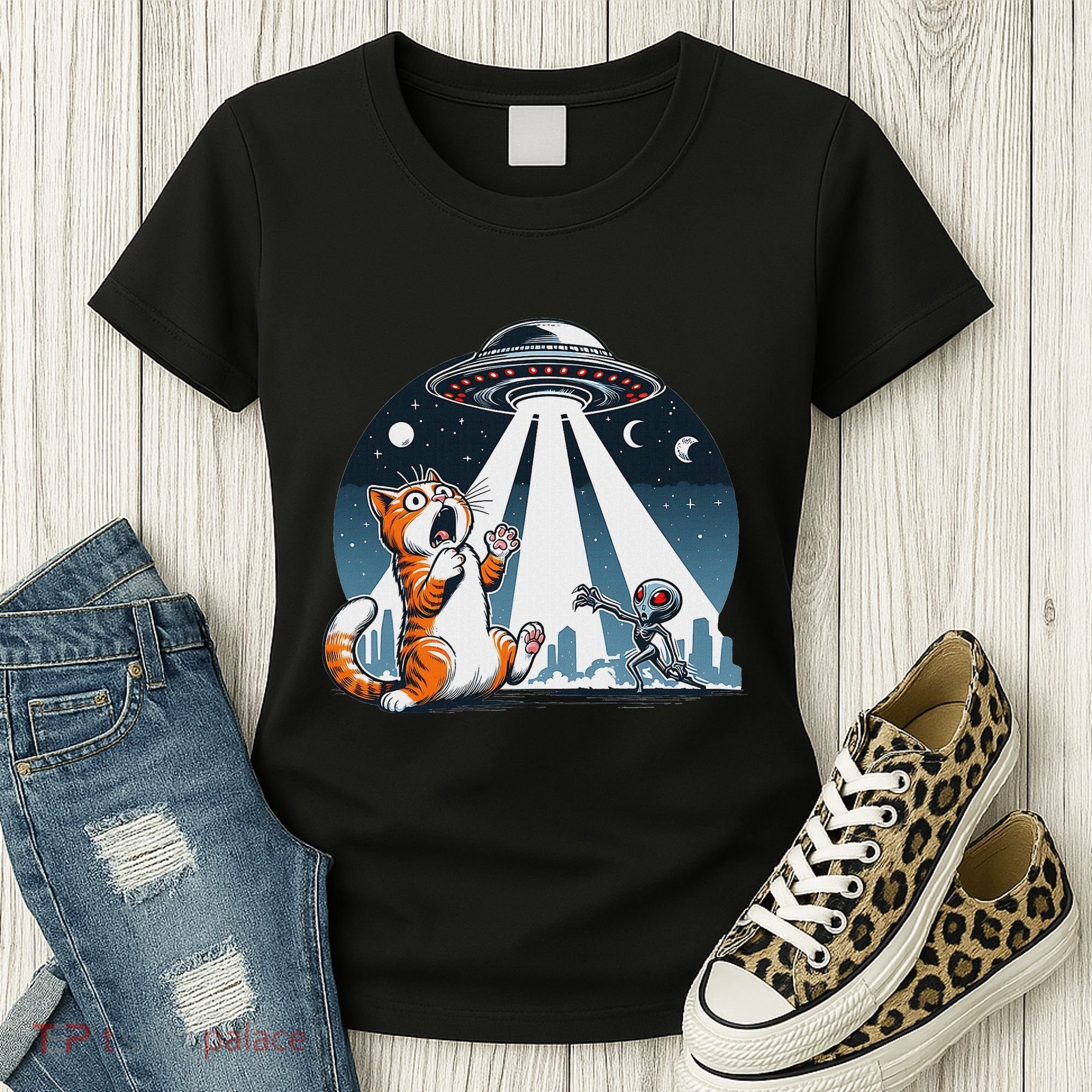 Orange Cat Ufo Women's T-Shirt