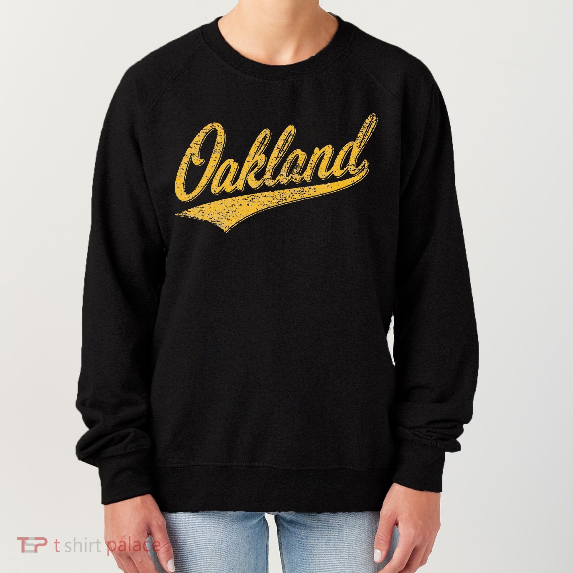OAKLAND CALIFORNIA VARSITY SCRIPT CLASSIC SPORT JERSEY STYLE Women's Sweatshirt