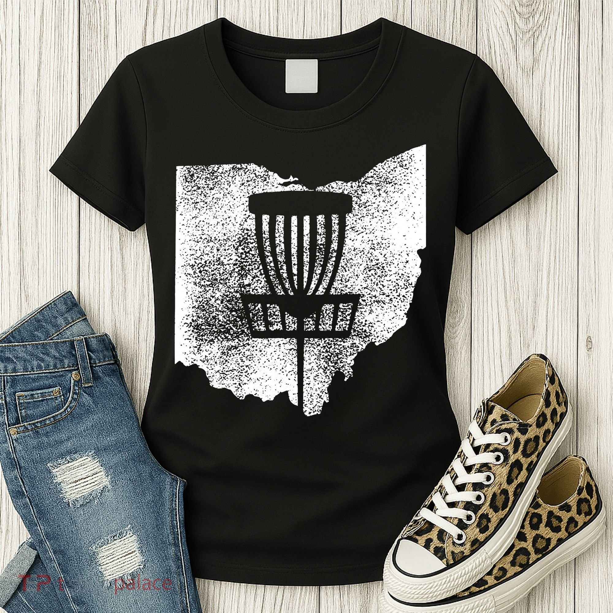 Ohio Disc Golf State With Basket Distressed Graphic Women's T-Shirt