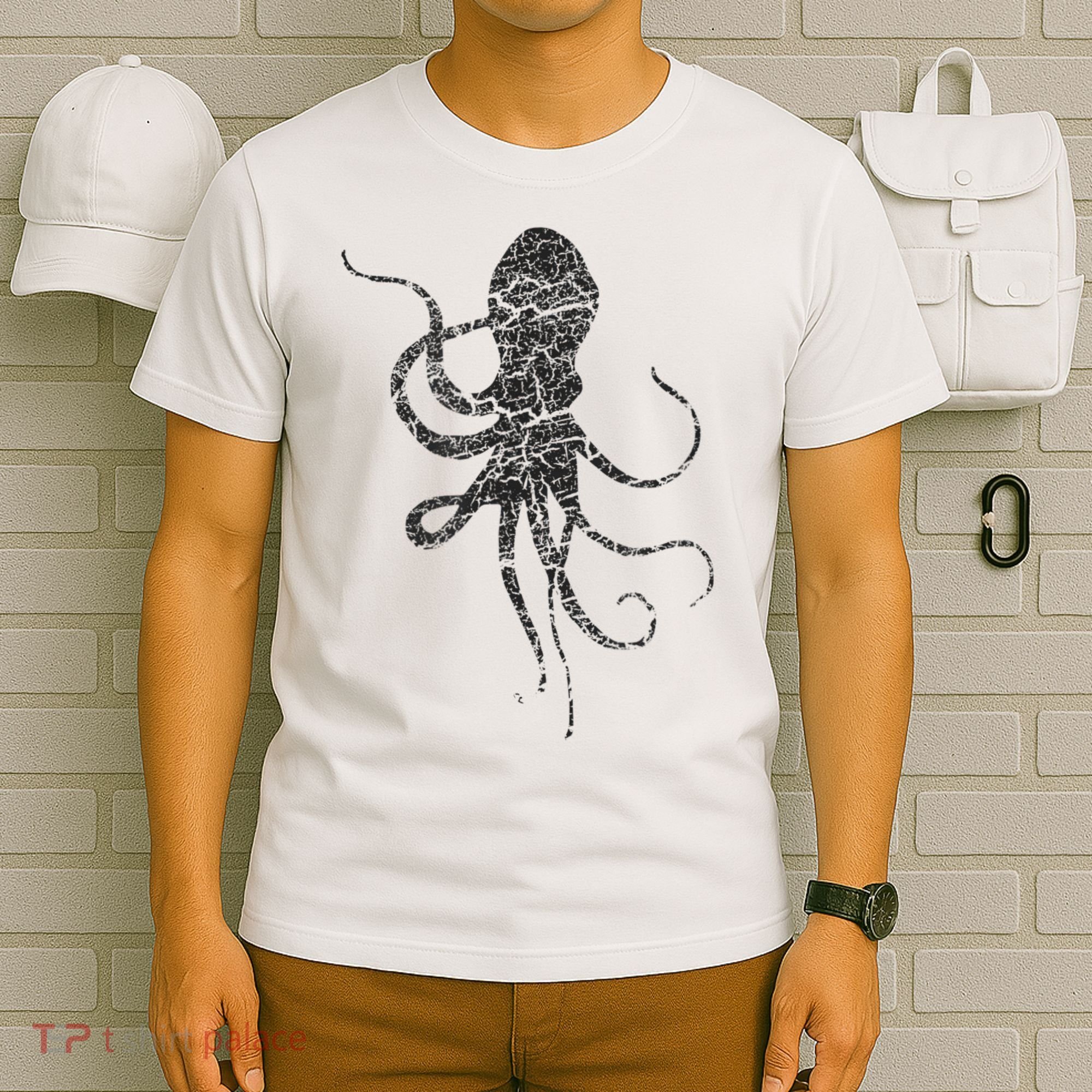 Octopus Distressed Print Vintage Octopus T-Shirt
