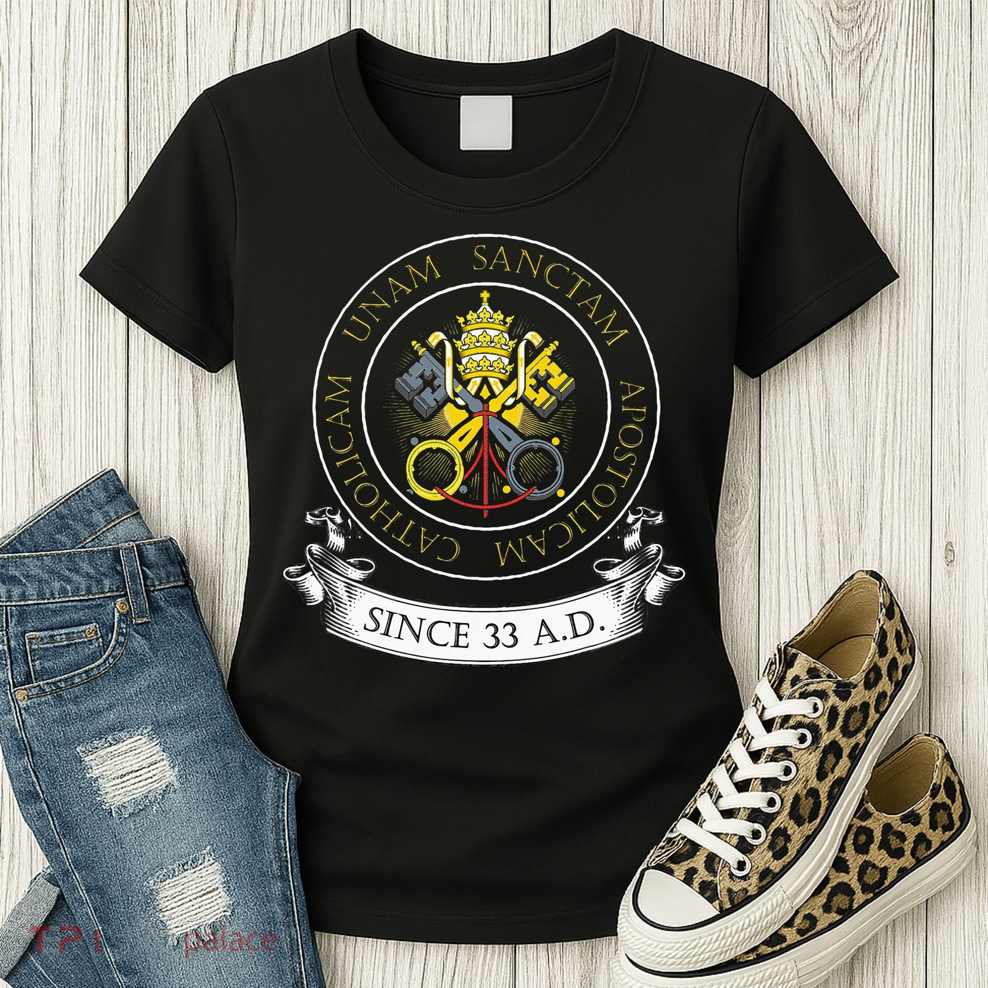 One Holy Catholic & Apostolic Church Catholic Latin Women's T-Shirt