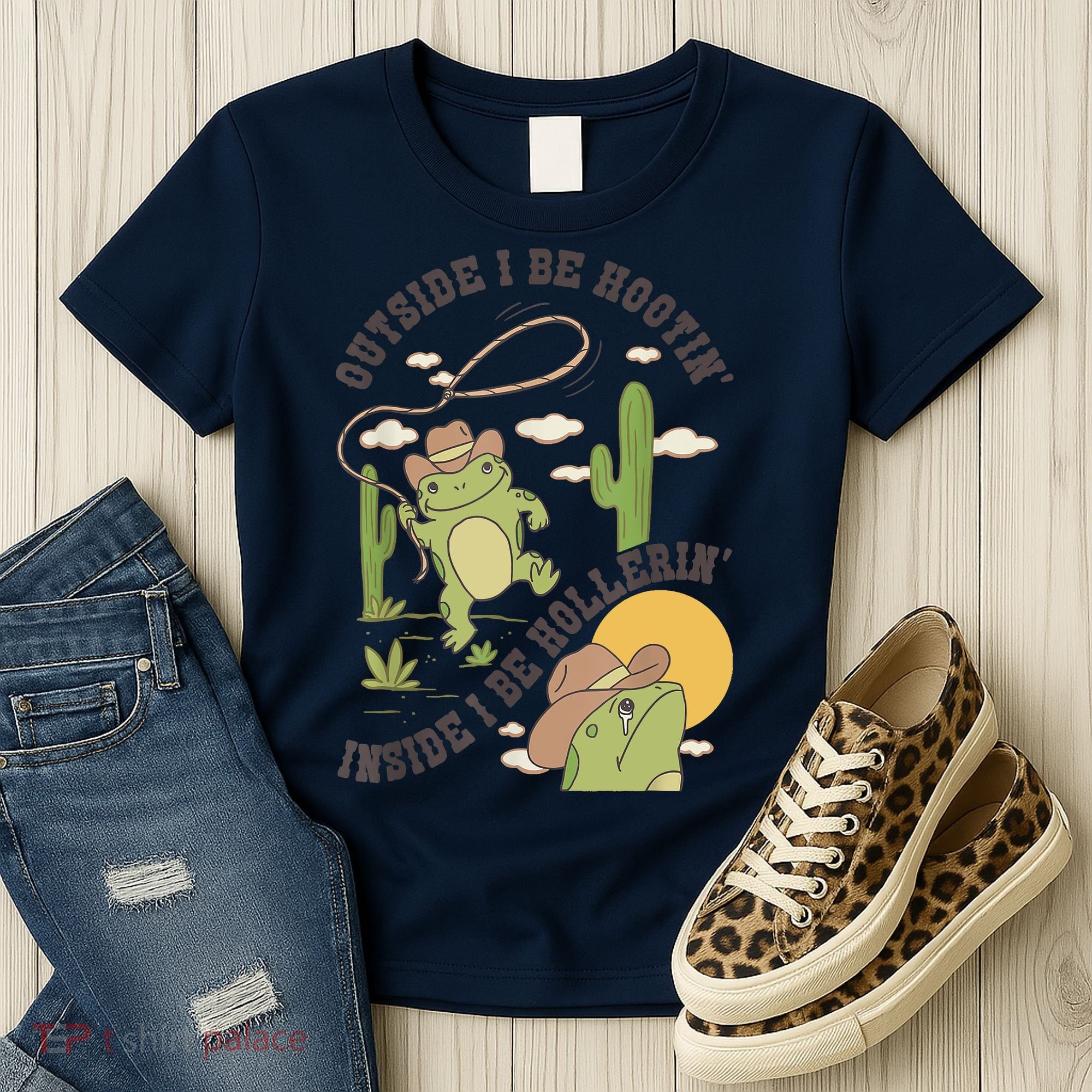Outside I Be Hootin Inside I Be Hollerins Frog Women's T-Shirt