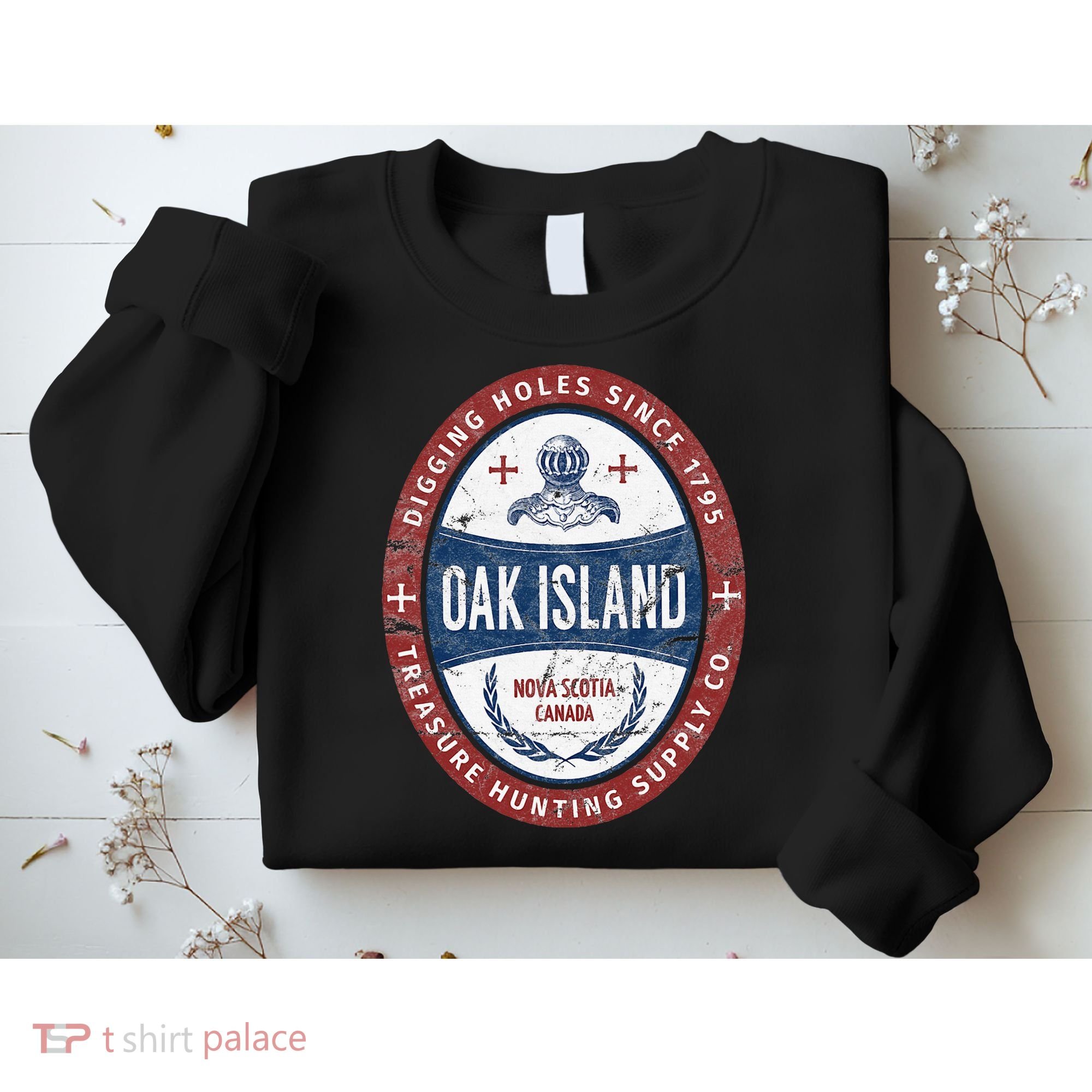 Oak Island Treasure Hunting Retro Templar Knight Treasure Gi Sweatshirt
