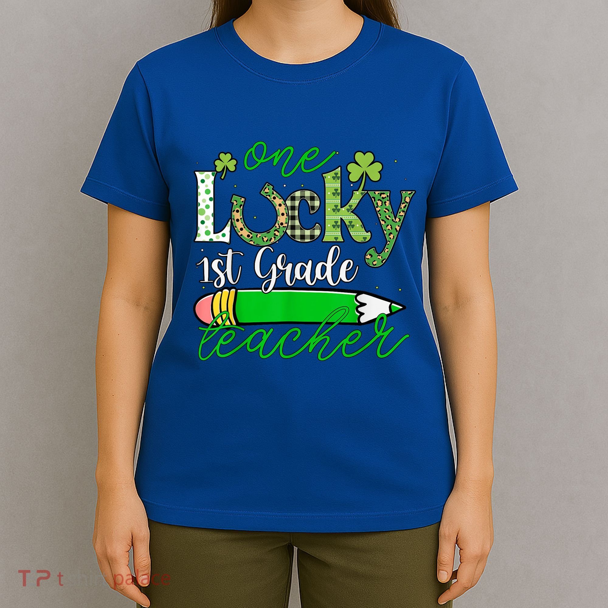 One Lucky 1st Grade Teacher St PatrickS Day Pencil Leopard T-Shirt
