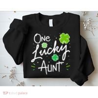 One Lucky Aunt St Patrick's Day Sweatshirt thumb 2