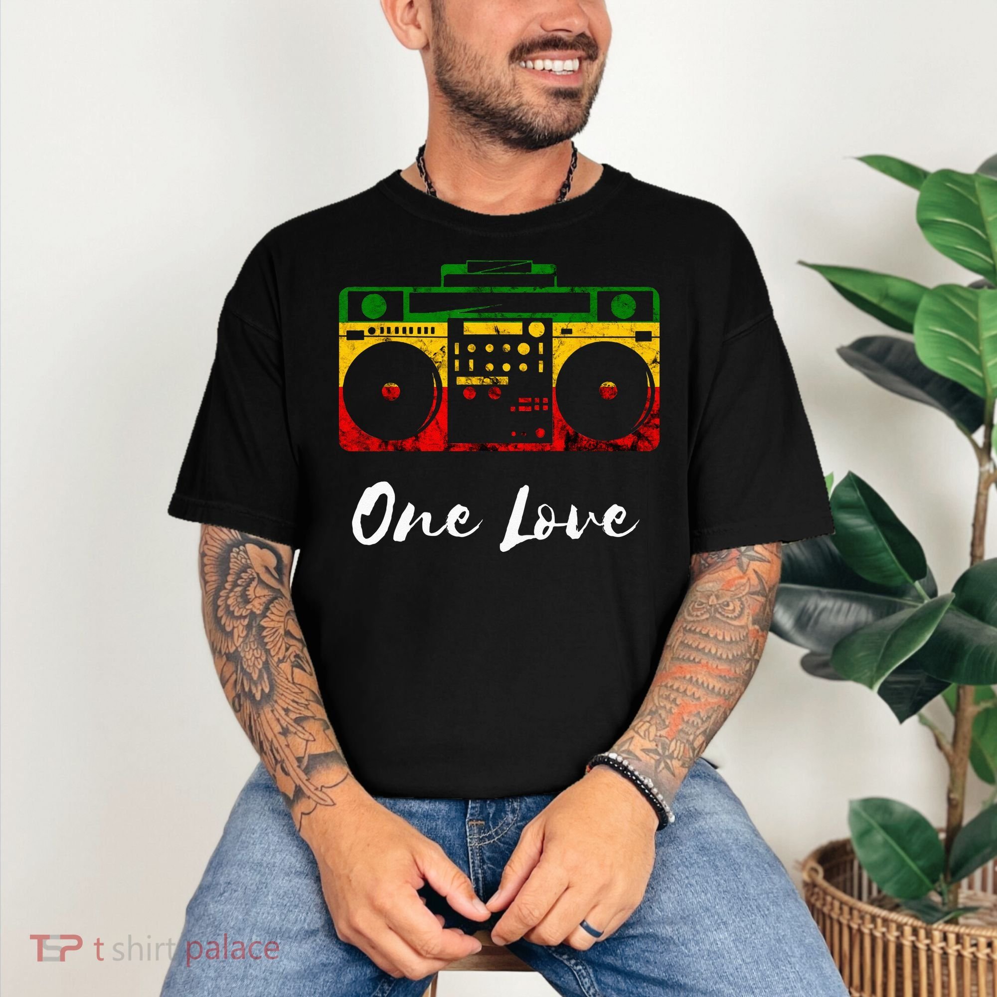 One Love Boombox Musicbox Rasta Reggae Music Rastafari Roots Comfort Colors T-Shirt