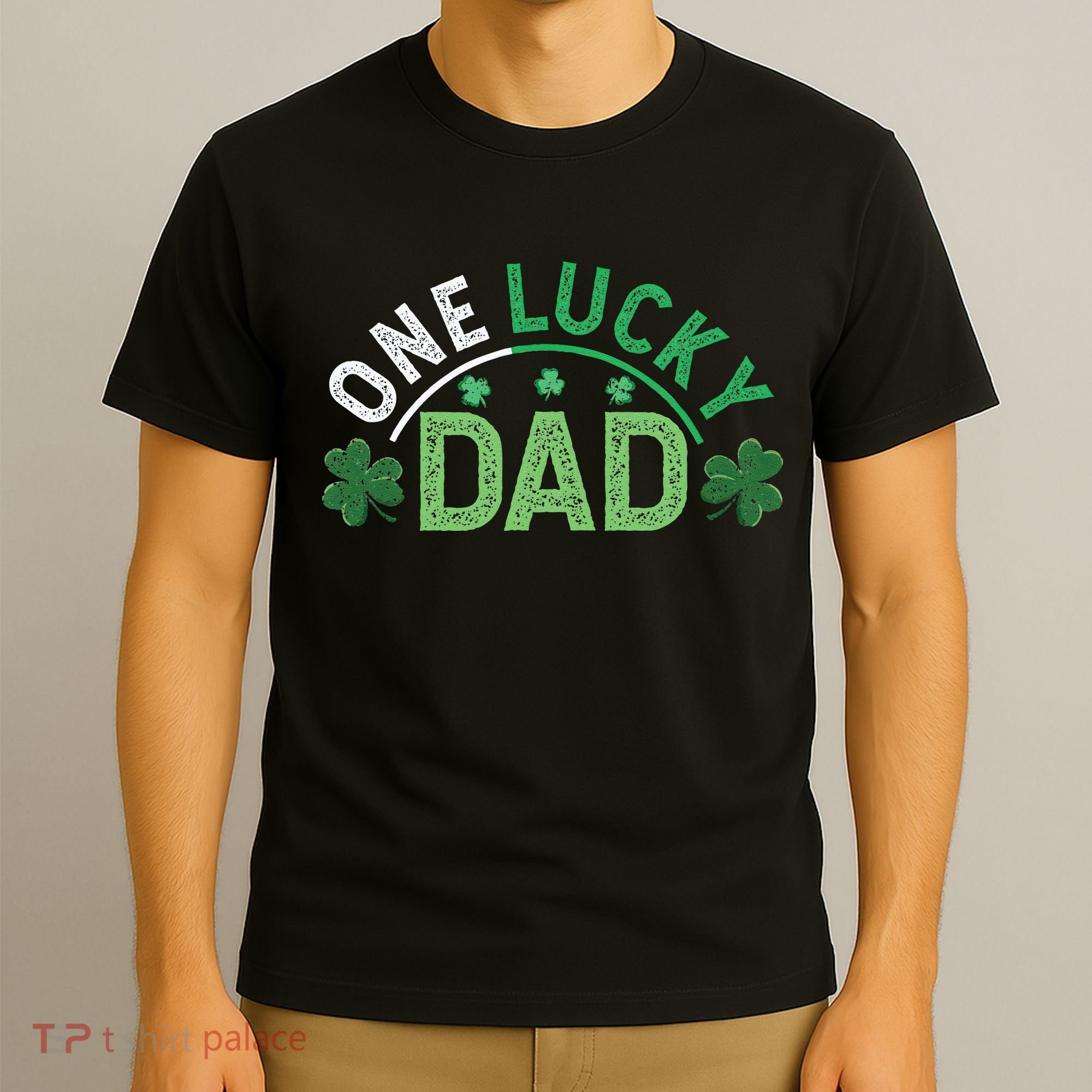 One Lucky Dad Shamrock Papa Irish Saint Patricks Day Daddy T-Shirt