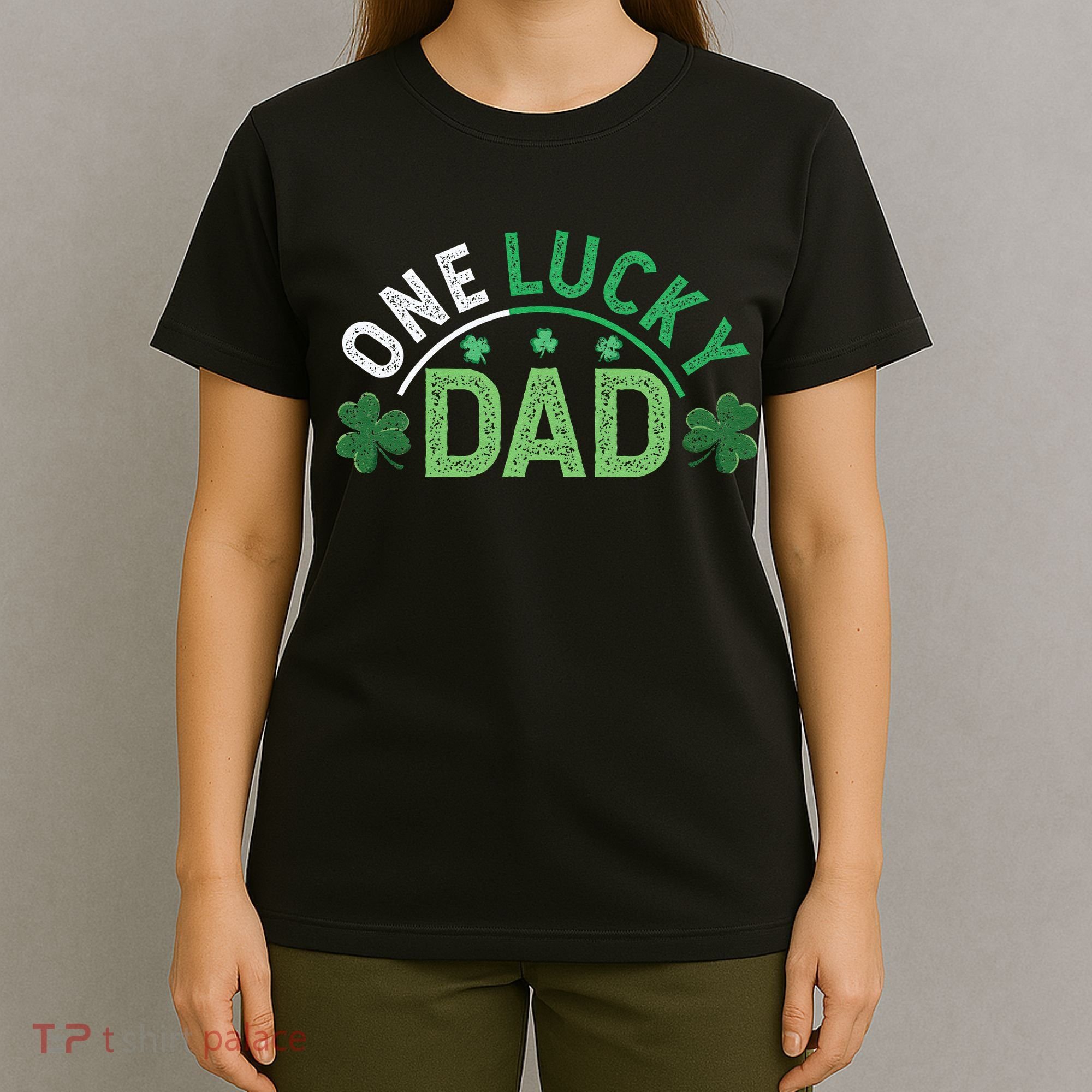 One Lucky Dad Shamrock Papa Irish Saint Patricks Day Daddy T-Shirt