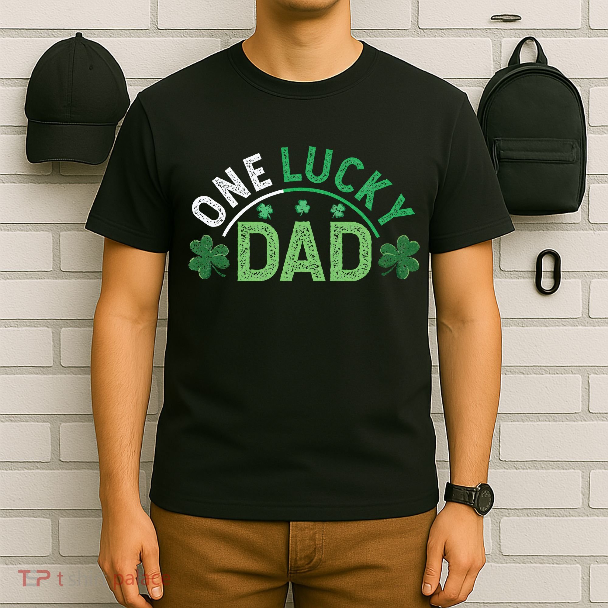 One Lucky Dad Shamrock Papa Irish Saint Patricks Day Daddy T-Shirt