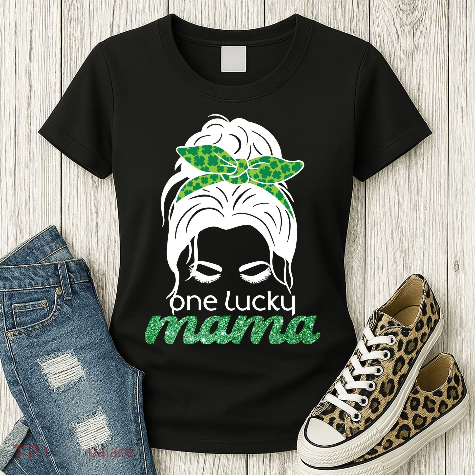 One Lucky Mama St Patricks Day Women's T-Shirt