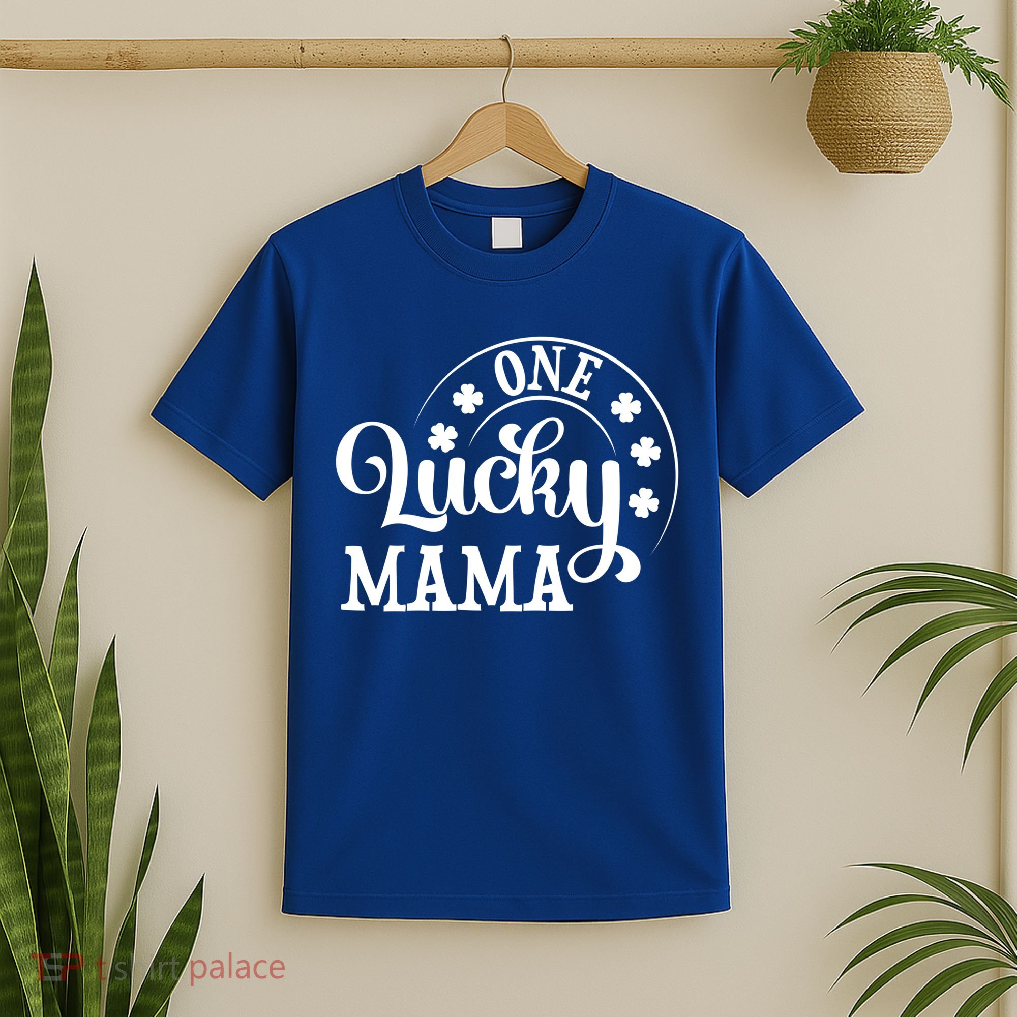 One Lucky Mama Saint Patricks Day Gift T-Shirt
