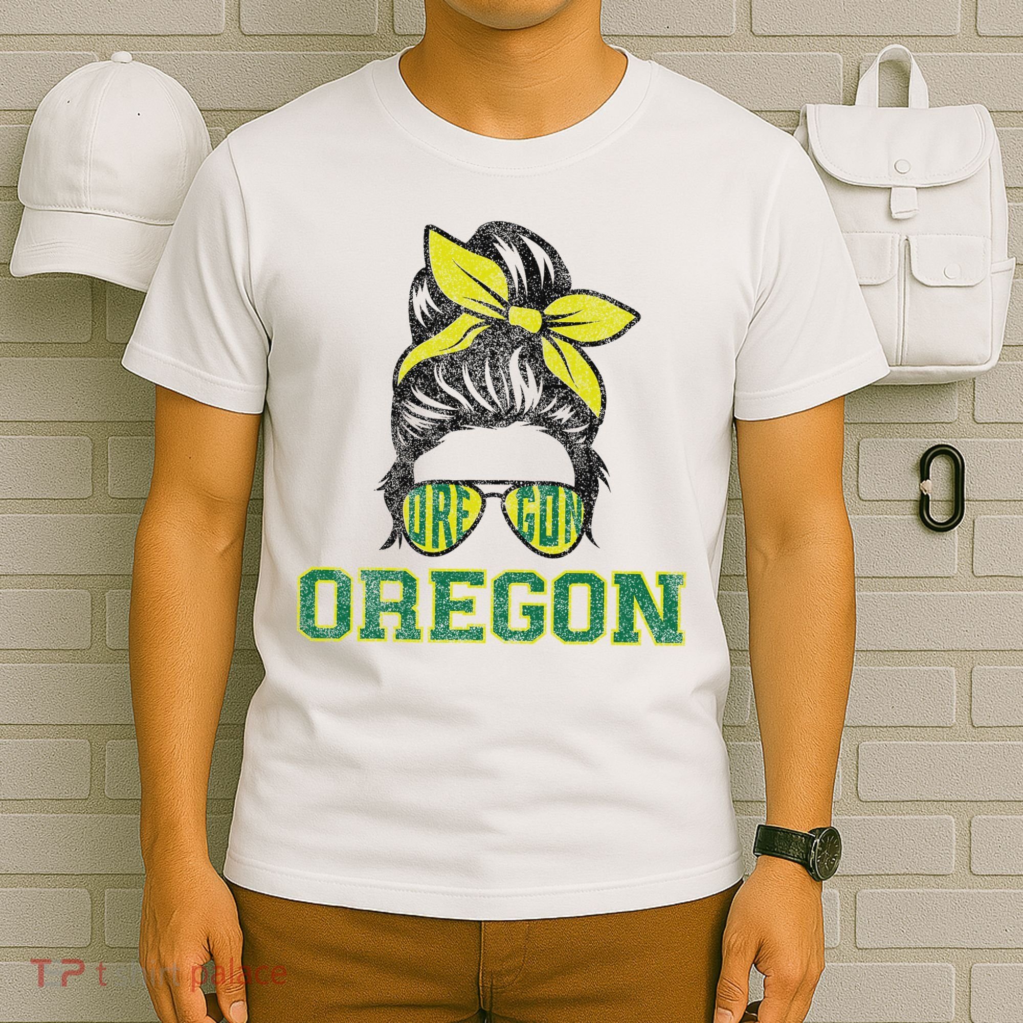 Oregon Lovers Messy Bun Oregon Souvenir Women T-Shirt