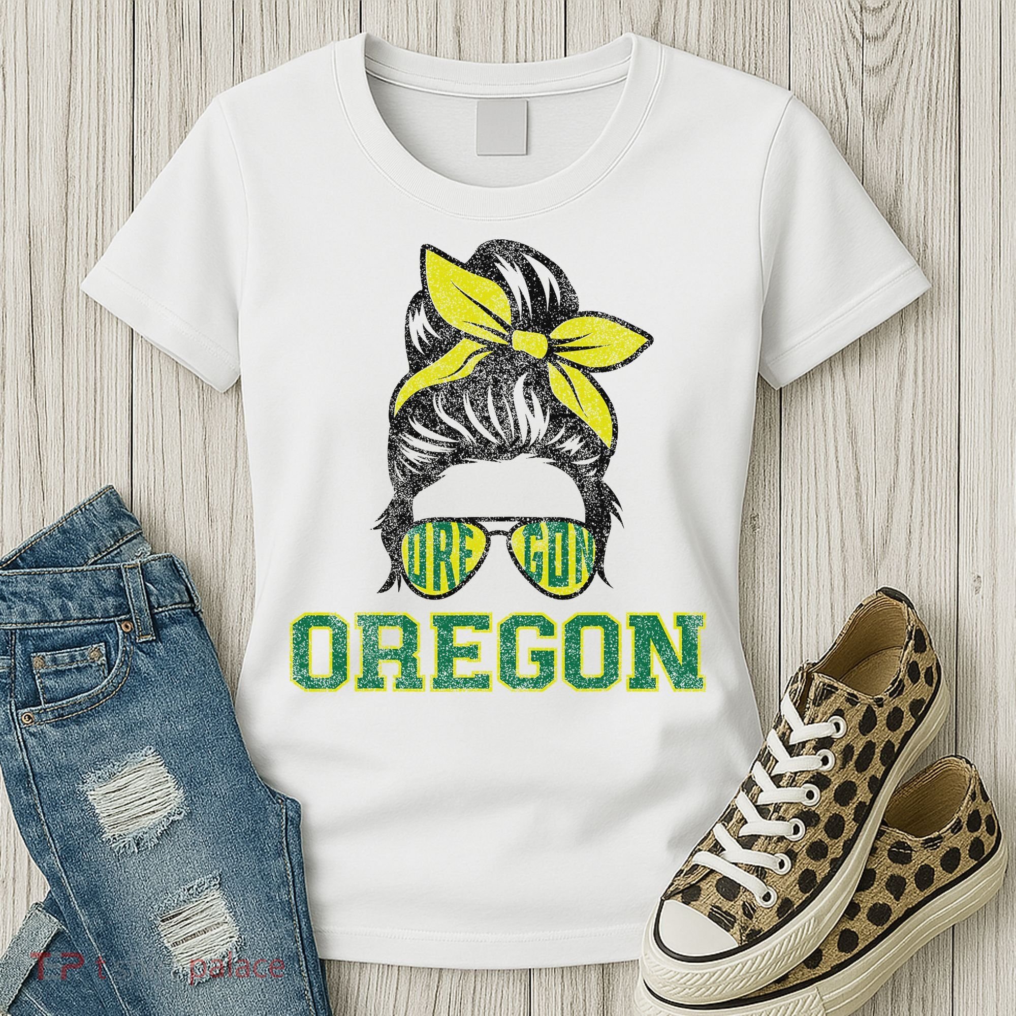 Oregon Lovers Messy Bun Oregon Souvenir Women Women's T-Shirt