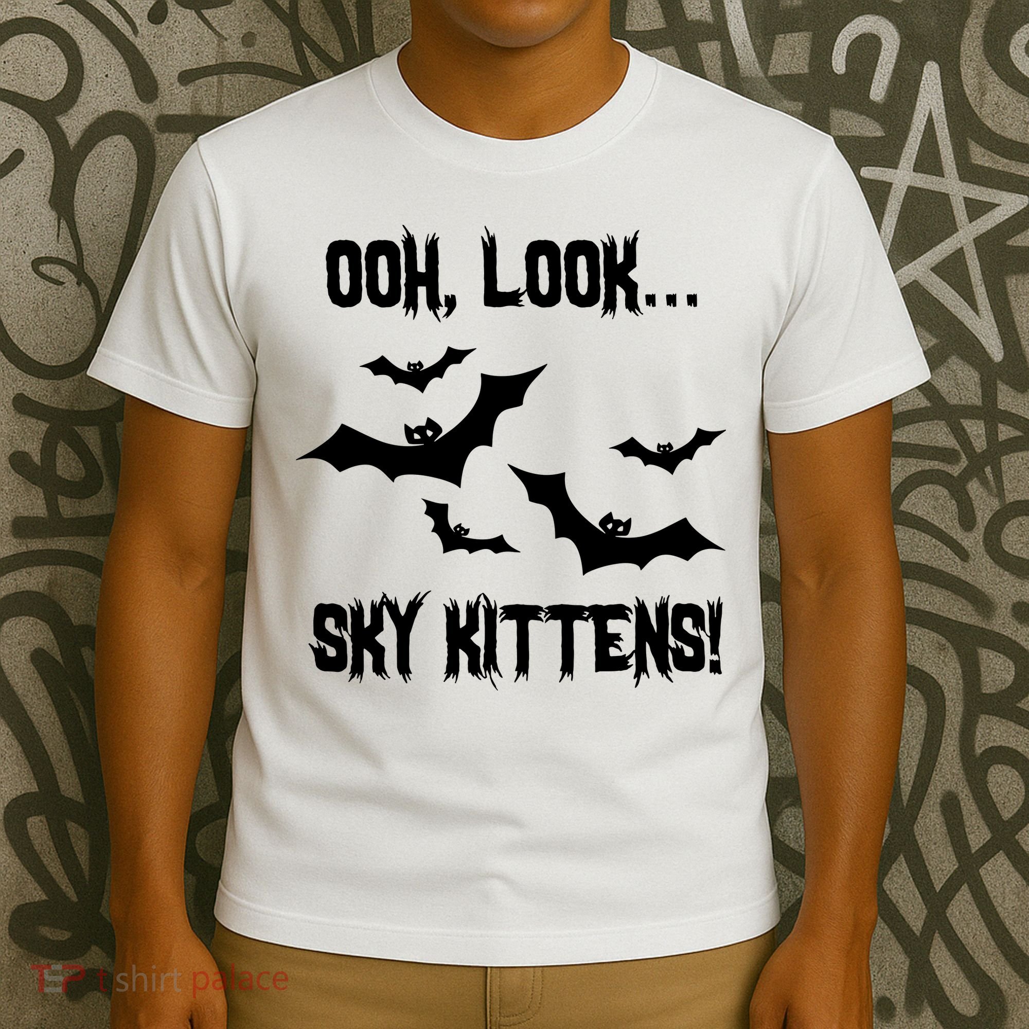 Oh Look Sky Kittens Bat Halloween Bats T-Shirt