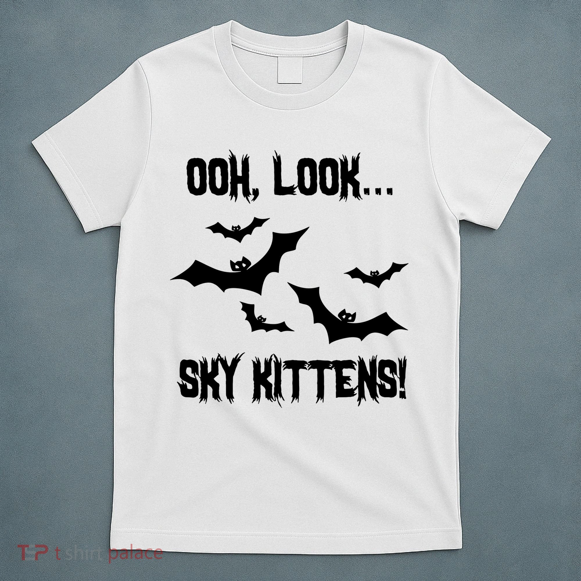 Oh Look Sky Kittens Bat Halloween Bats T-Shirt
