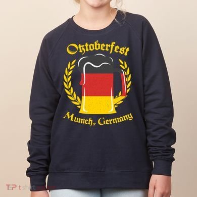 Oktoberfest Munich Germany Flag Mug Women's Sweatshirt