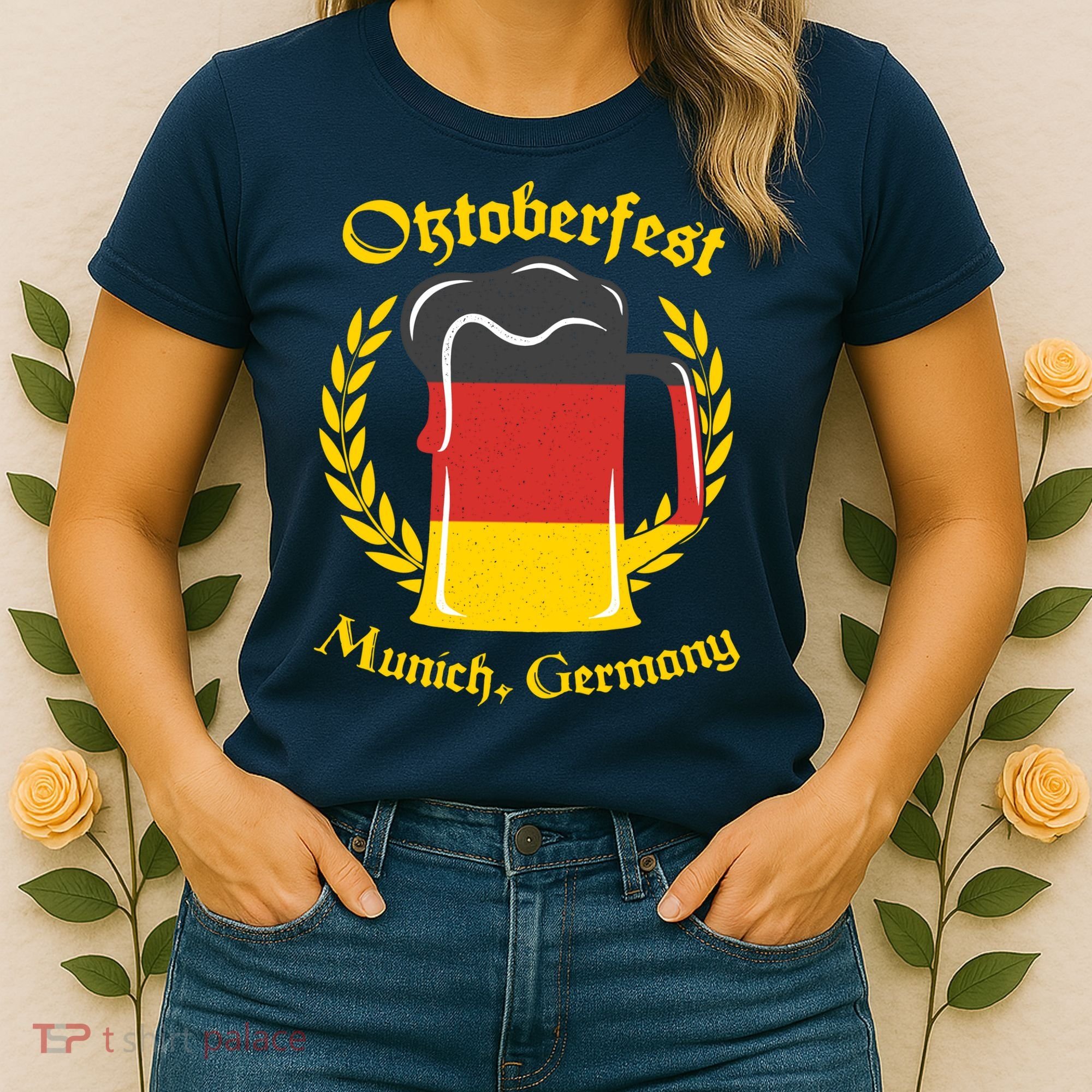Oktoberfest Munich Germany Flag Mug Women's T-Shirt