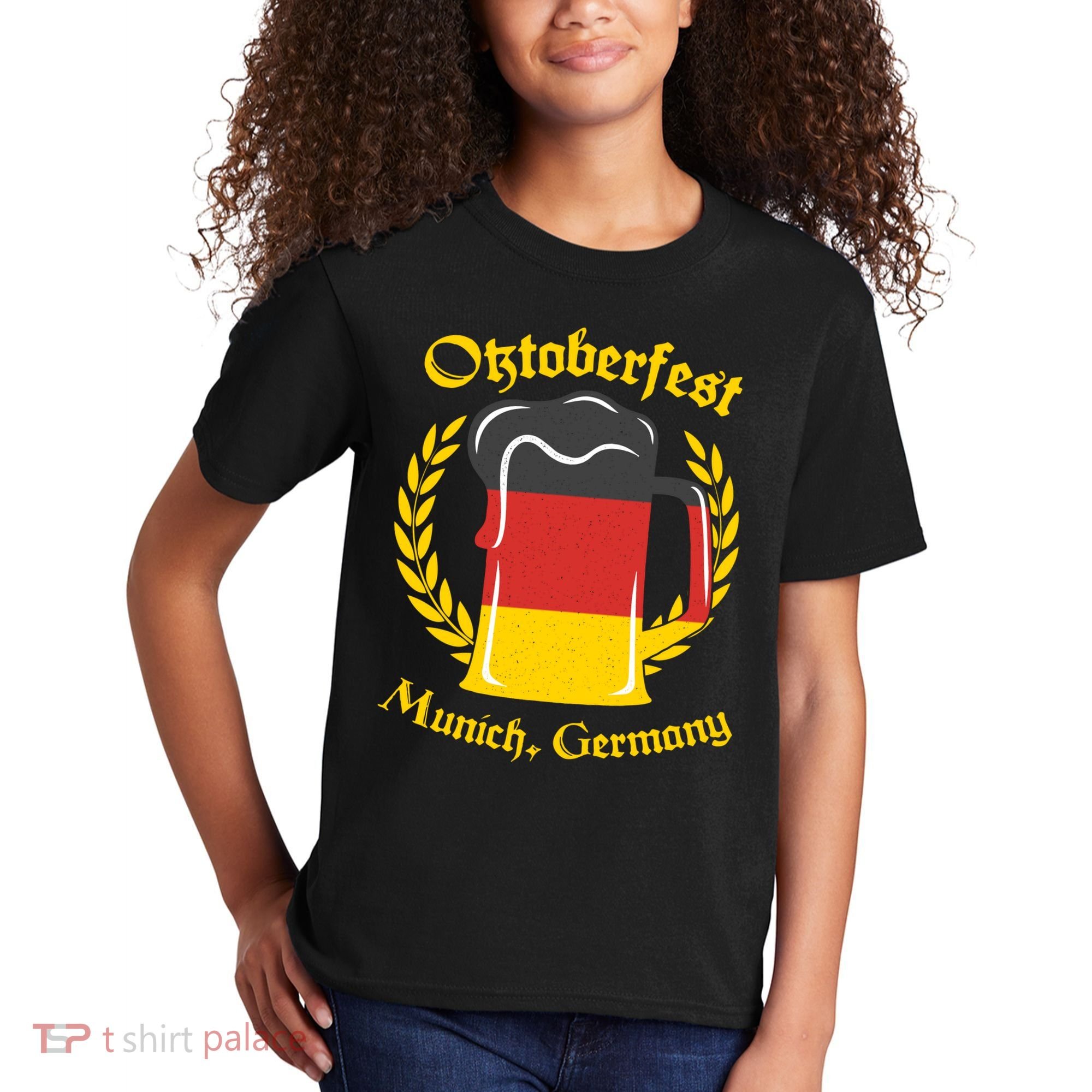 Oktoberfest Munich Germany Flag Mug Kids T-Shirt