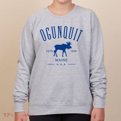 Ogunquit Maine Usa With Moose Design Souvenir Women's Sweatshirt