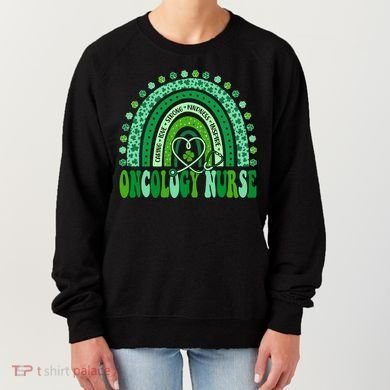 Oncology Nurse Rainbow Leopard St Patricks Day Nurse Great Gift Women's Sweatshirt