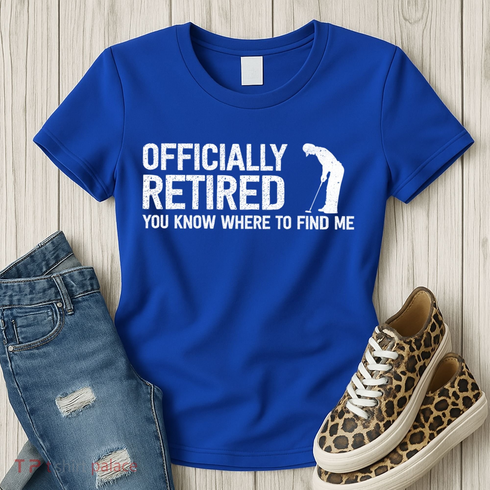 Officially Retired Gift Golf Dad Golfing Retiret Golfer Gift Women's T-Shirt