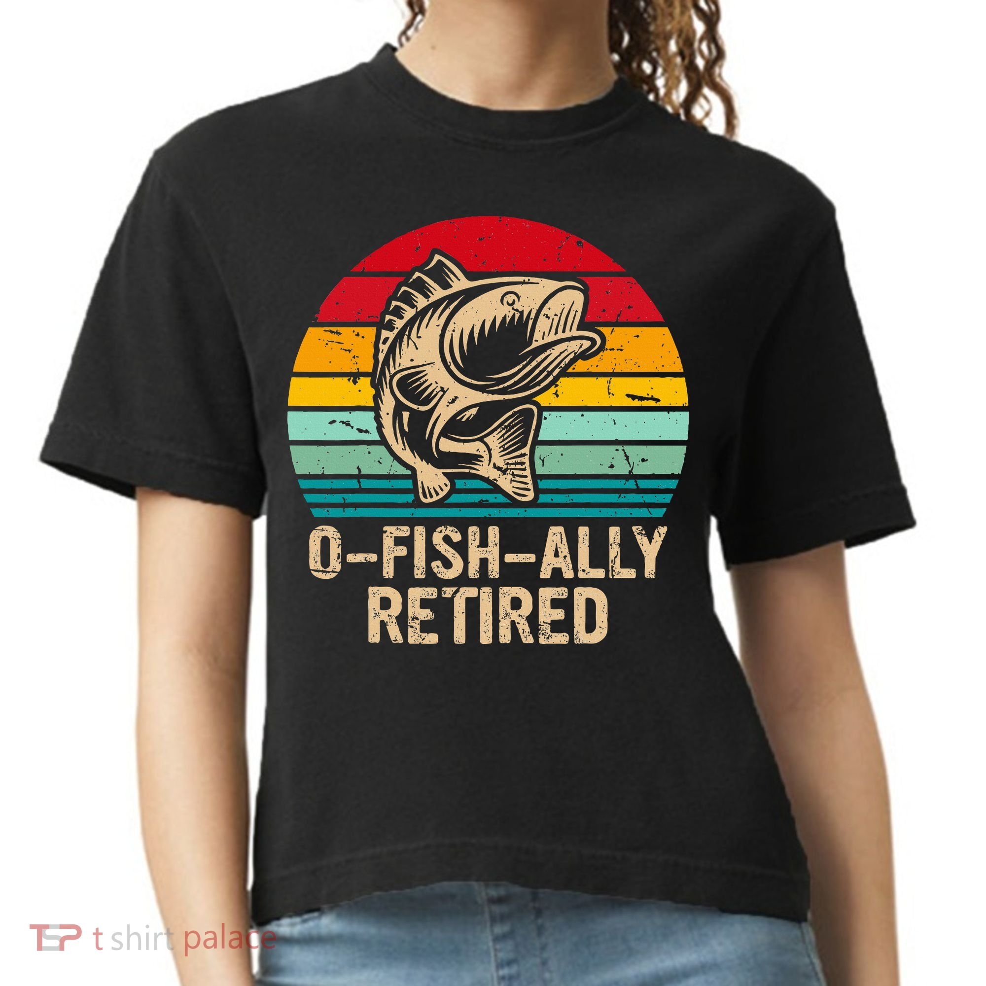 Ofishally Retired Retirement Fishing Comfort Colors Boxy T-Shirt