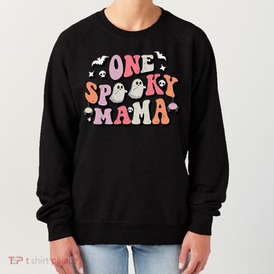 One Spooky Mama Funny Halloween Mom Costume Groovy Cute Gift Women's Sweatshirt
