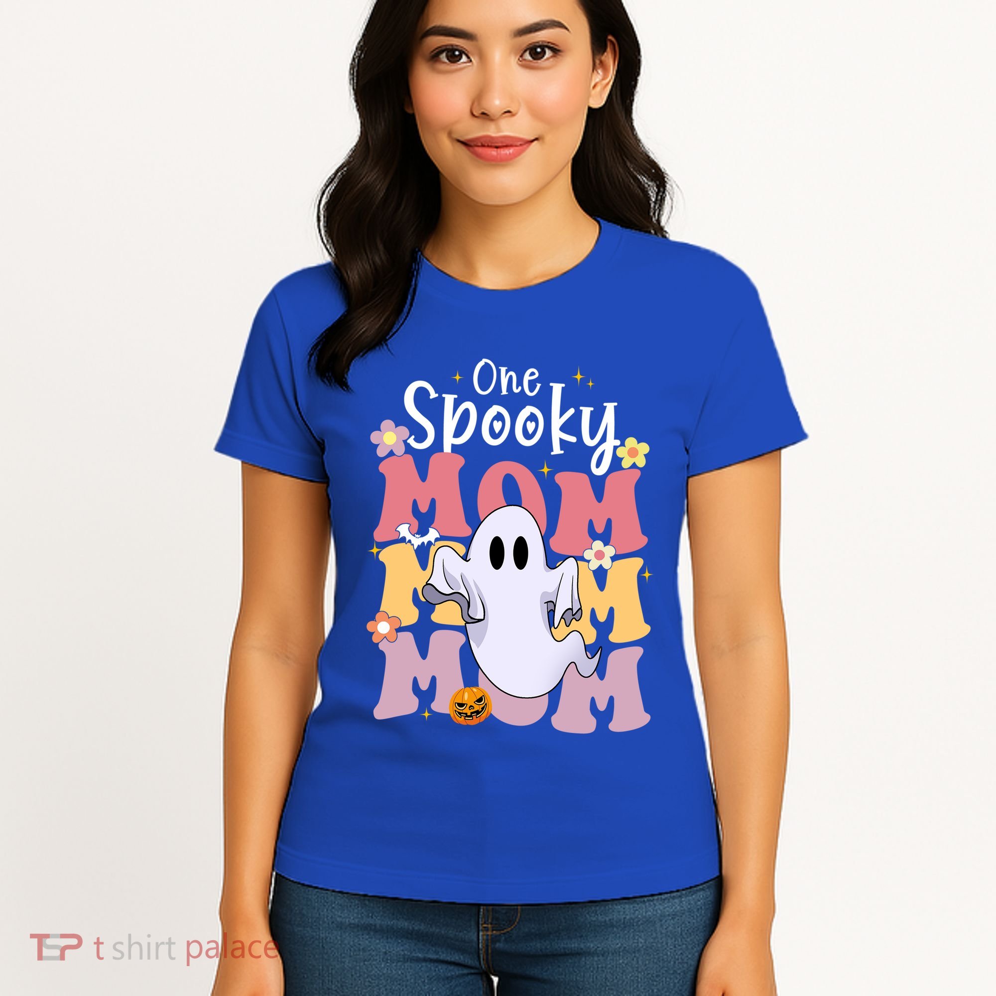 One Spooky Mom Halloween Cute Ghosts Grovvy Mommy Gift Meaningful Gift Women's T-Shirt