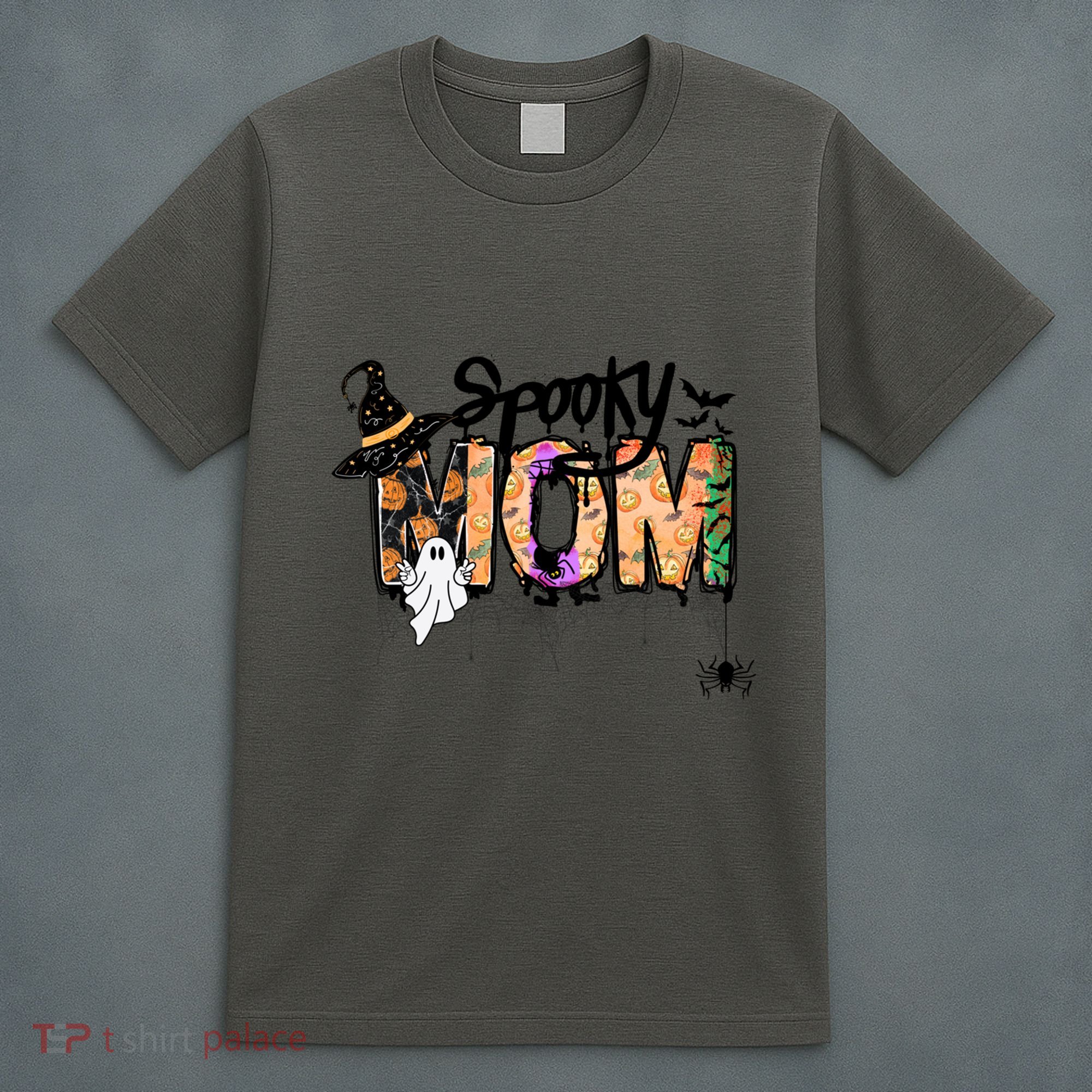 One Spooky Mom Mother Day Halloween Ghost Costume Gift T-Shirt