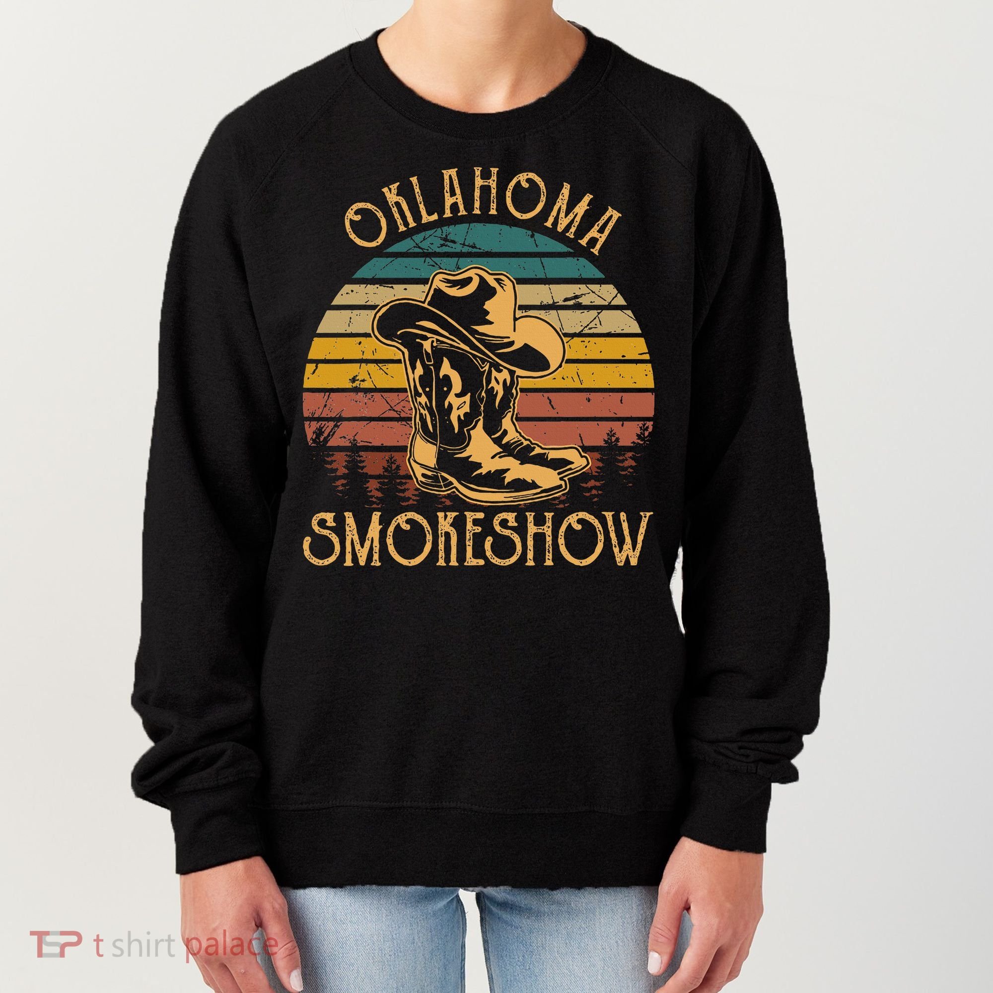 Oklahoma Smokeshow Retro Cow Boots And Hats Women's Sweatshirt