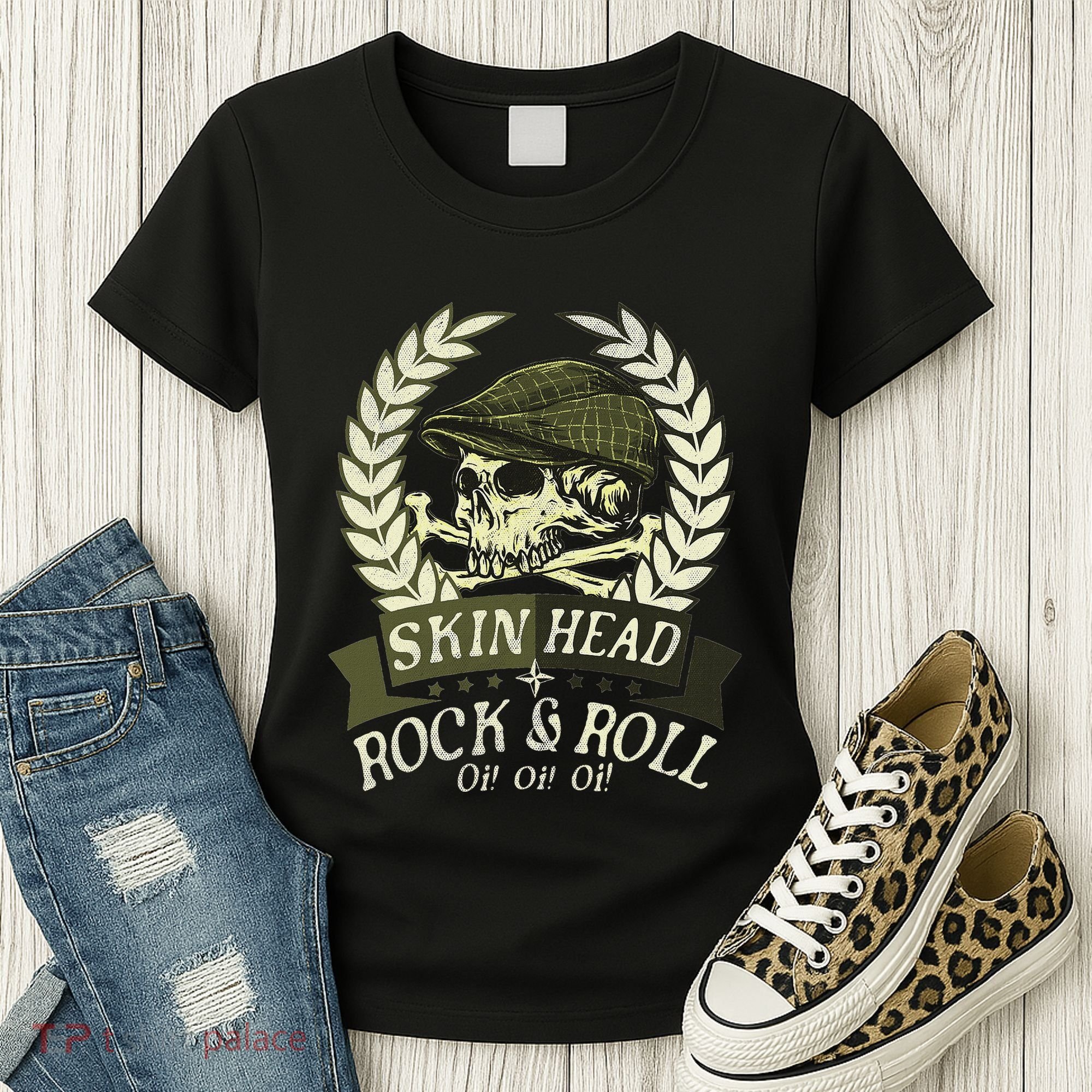 Oioioi Skinheads Skinheads Outfit Women's T-Shirt