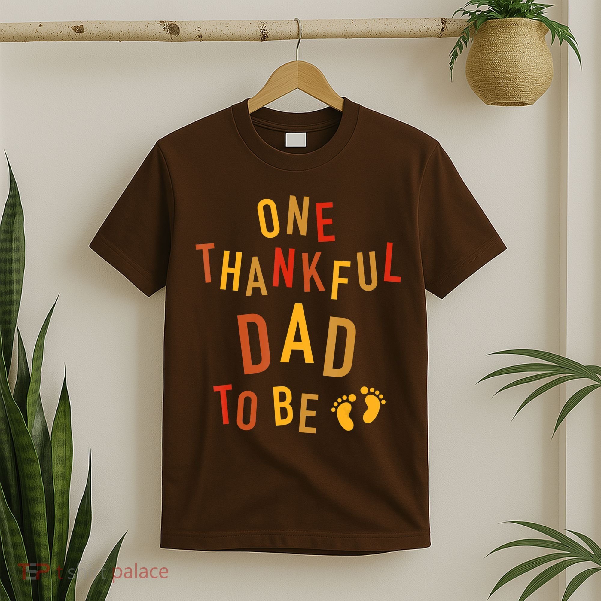 One Thankful Dad To Be Thanksgiving Pregnancy Announcement T-Shirt