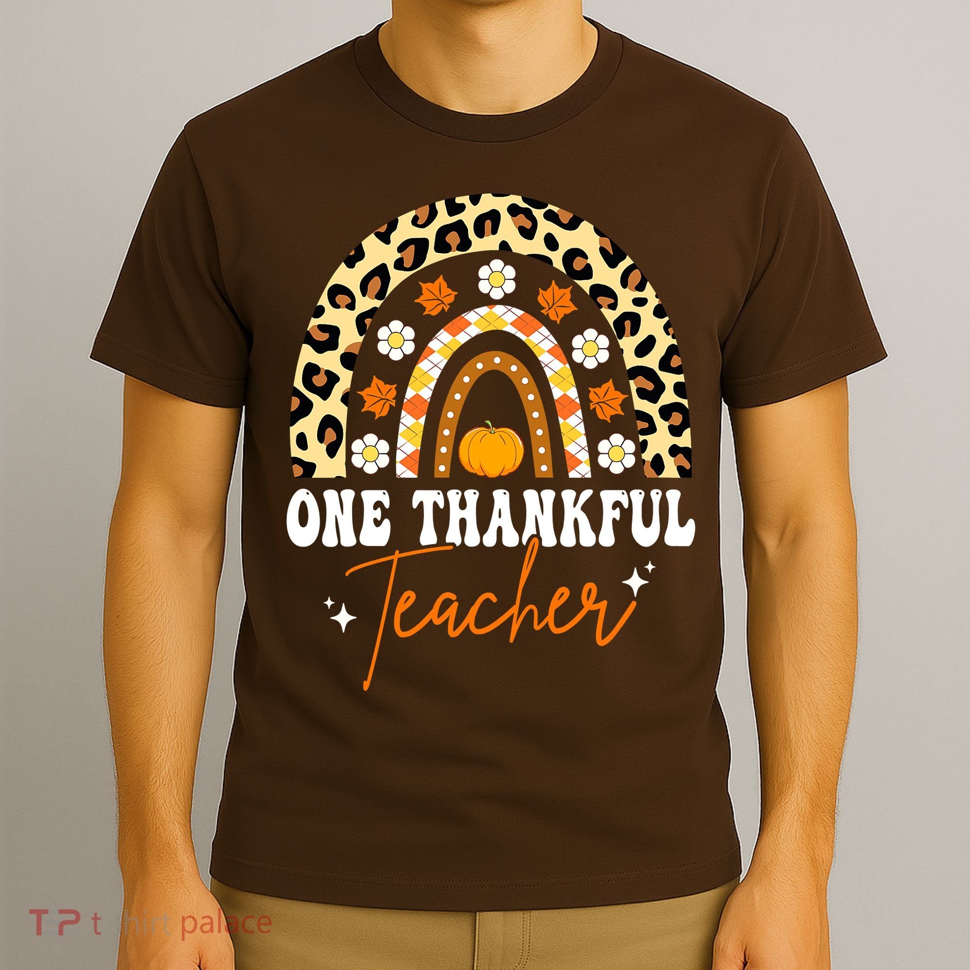 One Thankful Teacher Thanksgiving Fall Autumn Groovy Leopard T-Shirt