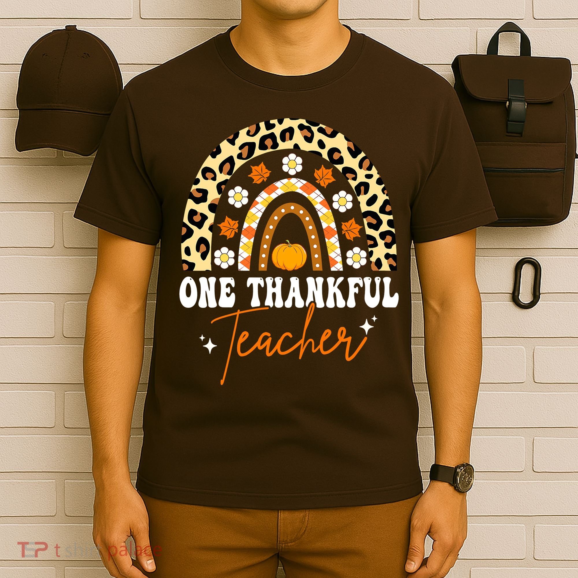 One Thankful Teacher Thanksgiving Fall Autumn Groovy Leopard T-Shirt