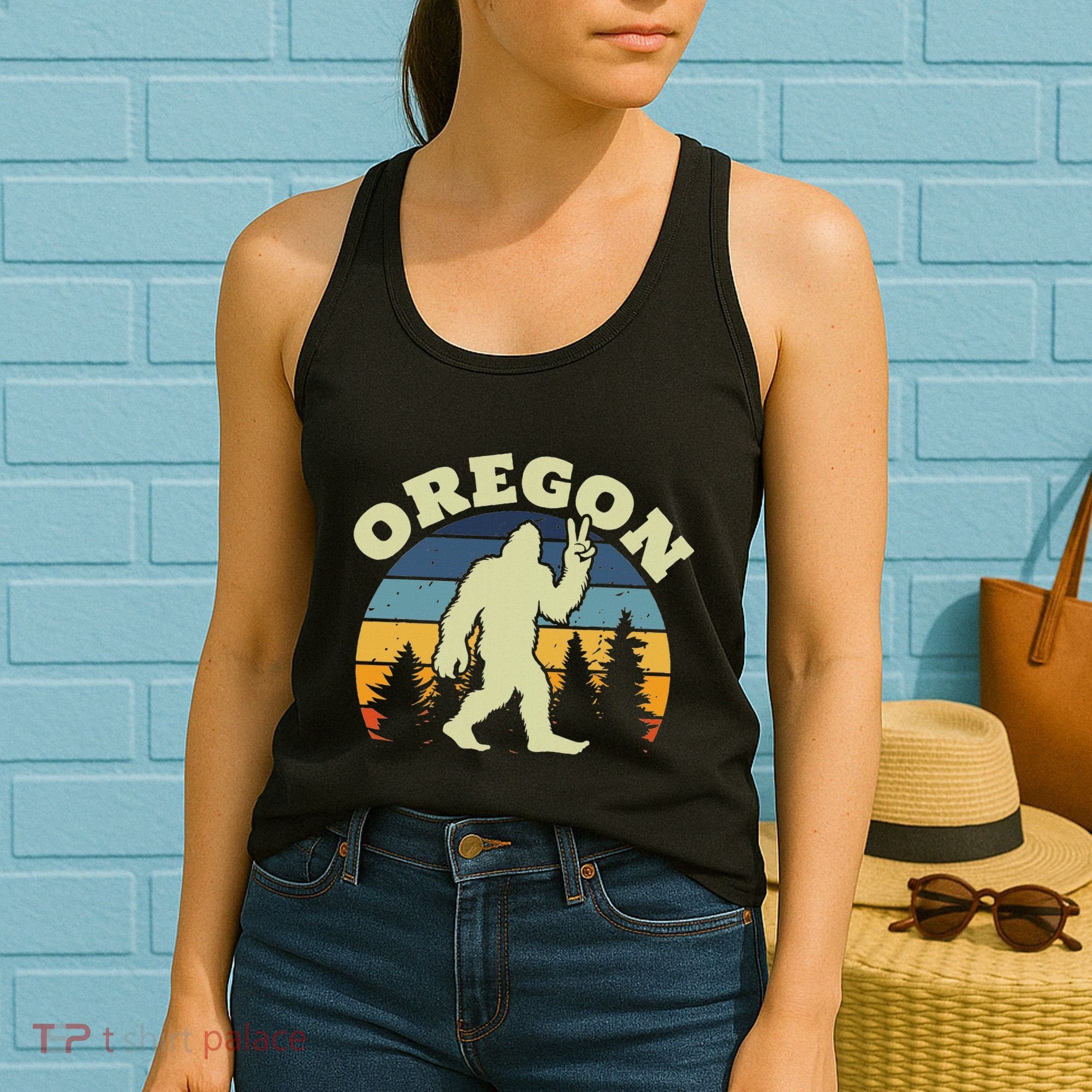 Oregon Us State Bigfoot Sasquatch Silhouette Retro Women's Tank Top