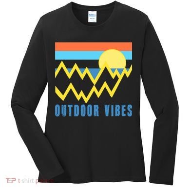 Outdoor Vibes Women's Long Sleeve Shirt