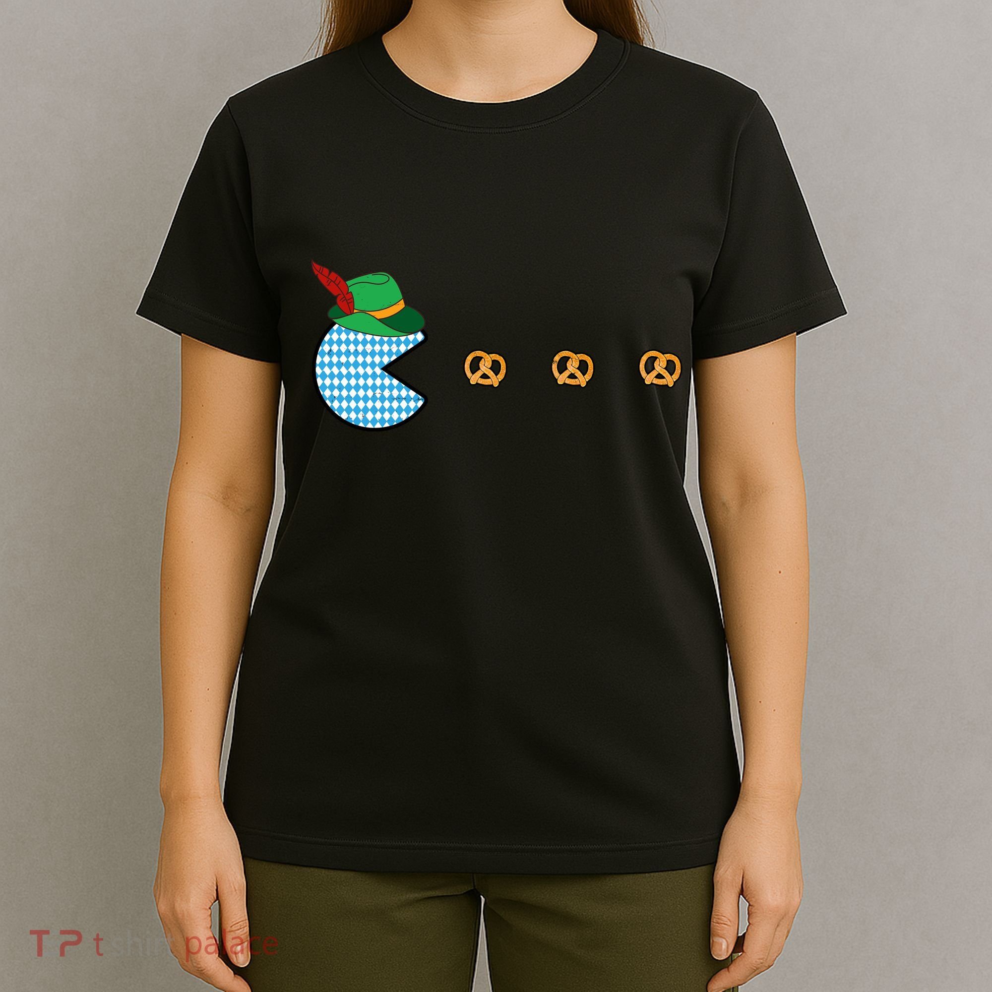 Oktoberfest Video Game Eating Pretzels Retro Gamer T-Shirt