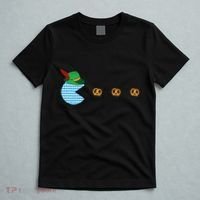 Oktoberfest Video Game Eating Pretzels Retro Gamer T-Shirt thumb 5