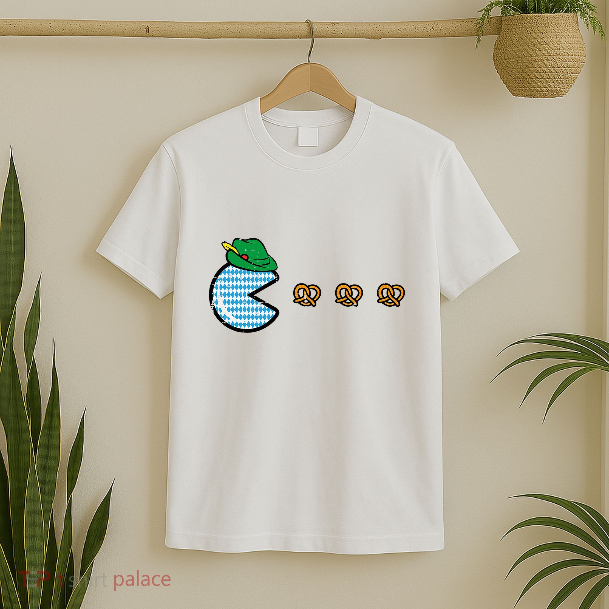 Oktoberfest Video Game Eating Pretzels Gamer T-Shirt