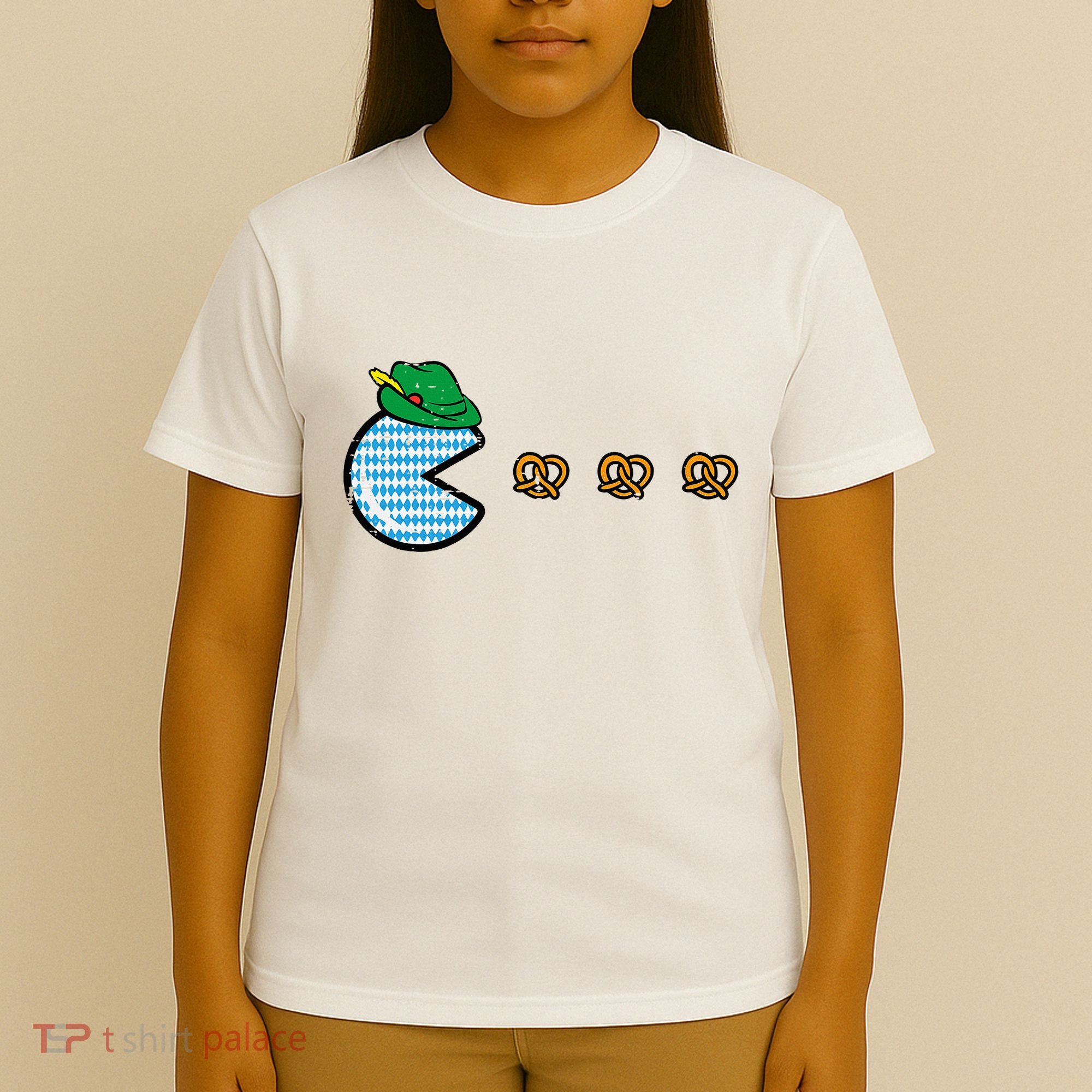 Oktoberfest Video Game Eating Pretzels Gamer T-Shirt