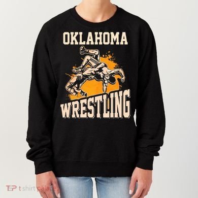 Oklahoma Wrestling Dad Mom Gift For Wrestler Son Women's Sweatshirt
