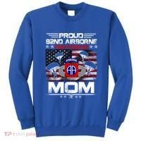 Proud 82nd Airborne Paratrooper Mom Us Flag Meaningful Gift Veteran Mother Funny Sweatshirt thumb 0