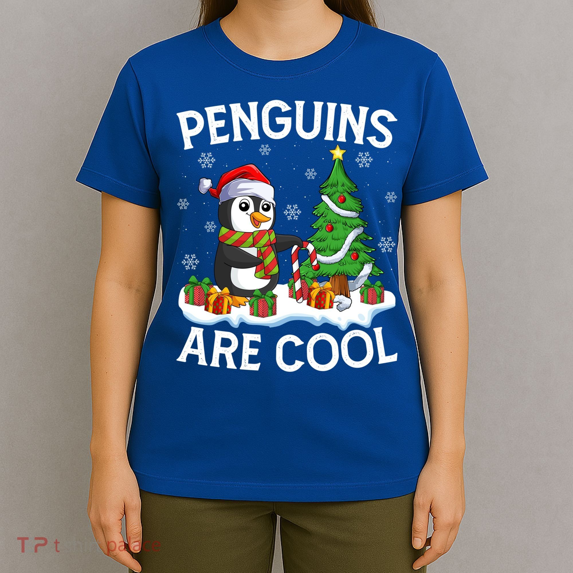 Penguins Are Cool Xmas Tree Lights Santa Penguin Christmas Gift T-Shirt